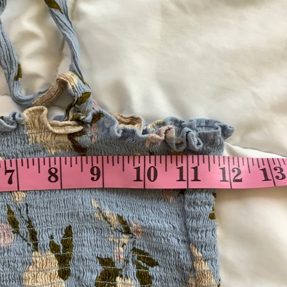 American Eagle Tank Womens XS Blue Crop Pleated Bottom Floral Print Viscose - Picture 5 of 6